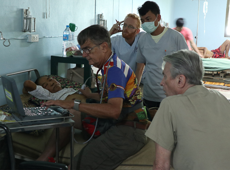 examining patient at mae tao