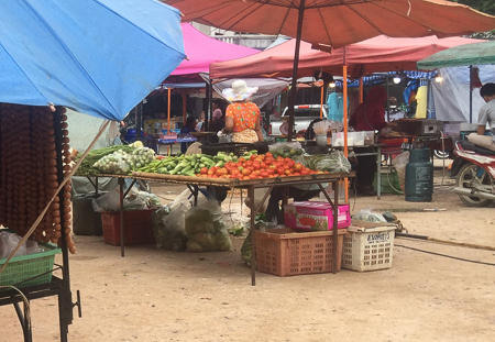 market near burma border