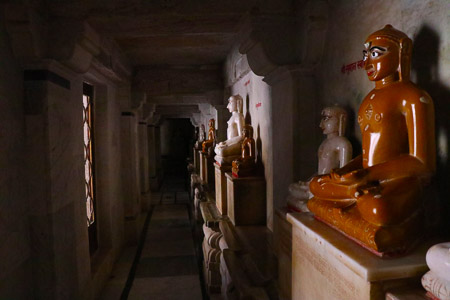 ranakpur jain temple detail 10