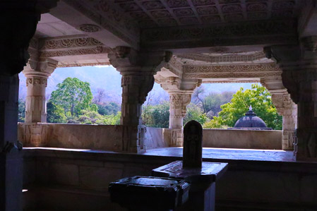 ranakpur jain temple inside